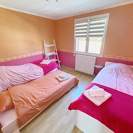 Cosy Avec Jardin&garage Prive 10min De Reims Holiday home Champigny (Marne)