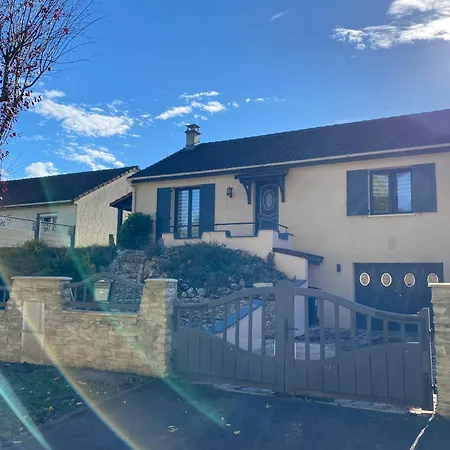 Holiday home Cosy Avec Jardin&garage Prive 10min De Reims Champigny (Marne)