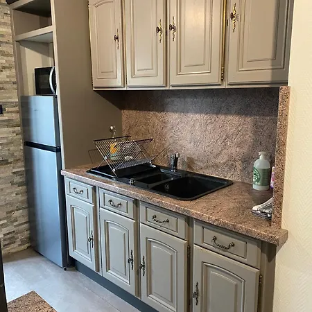 Cosy Avec Jardin&garage Prive 10min De Reims Holiday home Champigny (Marne)