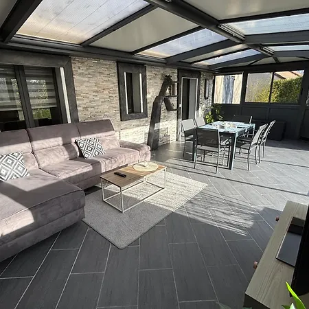 Holiday home Cosy Avec Jardin&garage Prive 10min De Reims