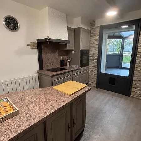 Cosy Avec Jardin&garage Prive 10min De Reims Holiday home *